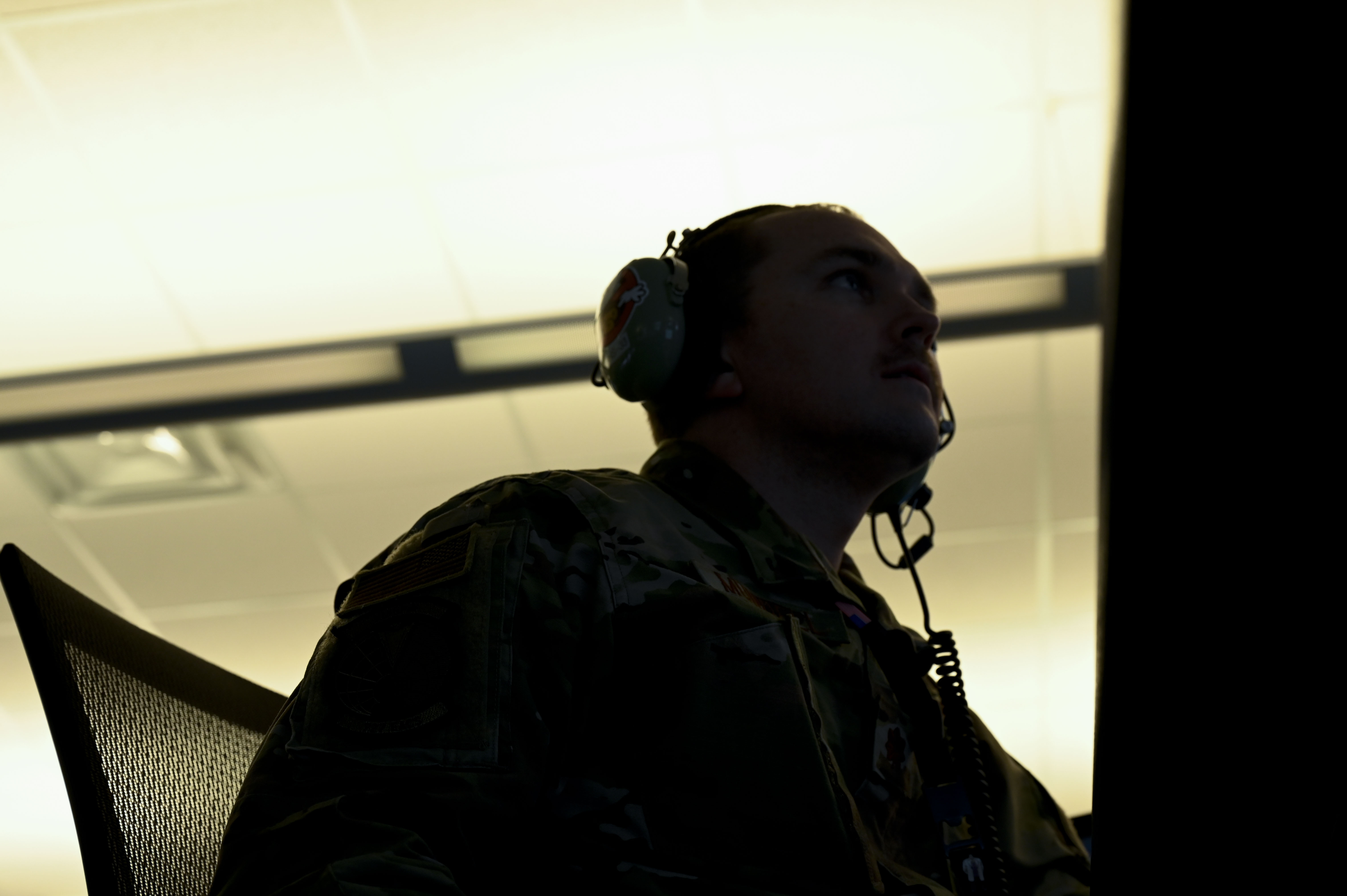 Silhouette of serviceperson