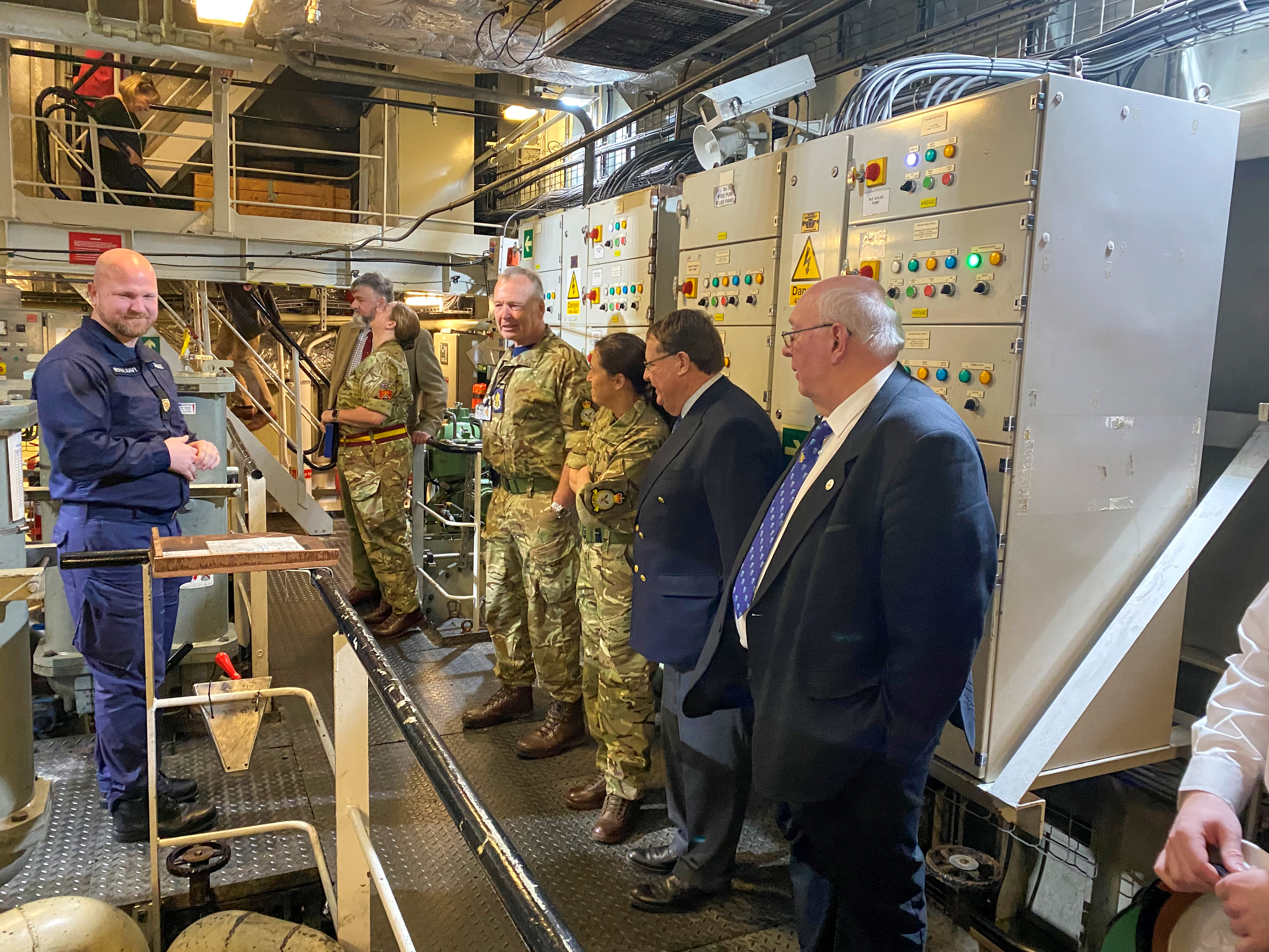 On the 25th March, Wing Commander James, Master Aircrew Taylor and Corporal Court, No. 622 Squadron RAF, visited HMS Mersey at Portsmouth.