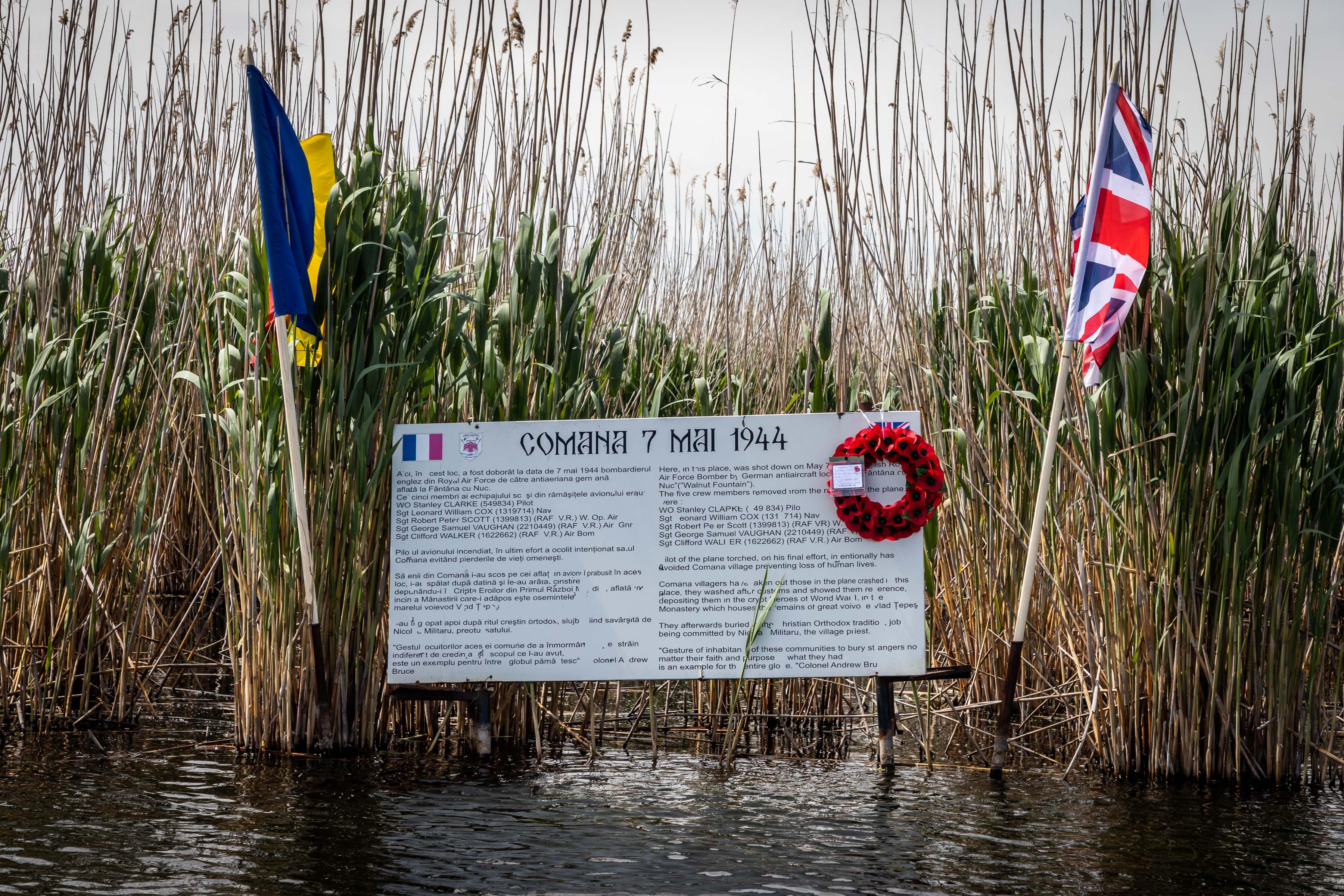 The memorial by the lakeside.