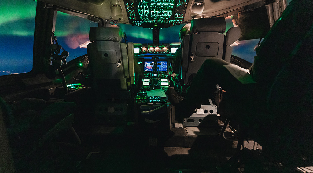 A RAF Globemaster Crew Receive the Green Light