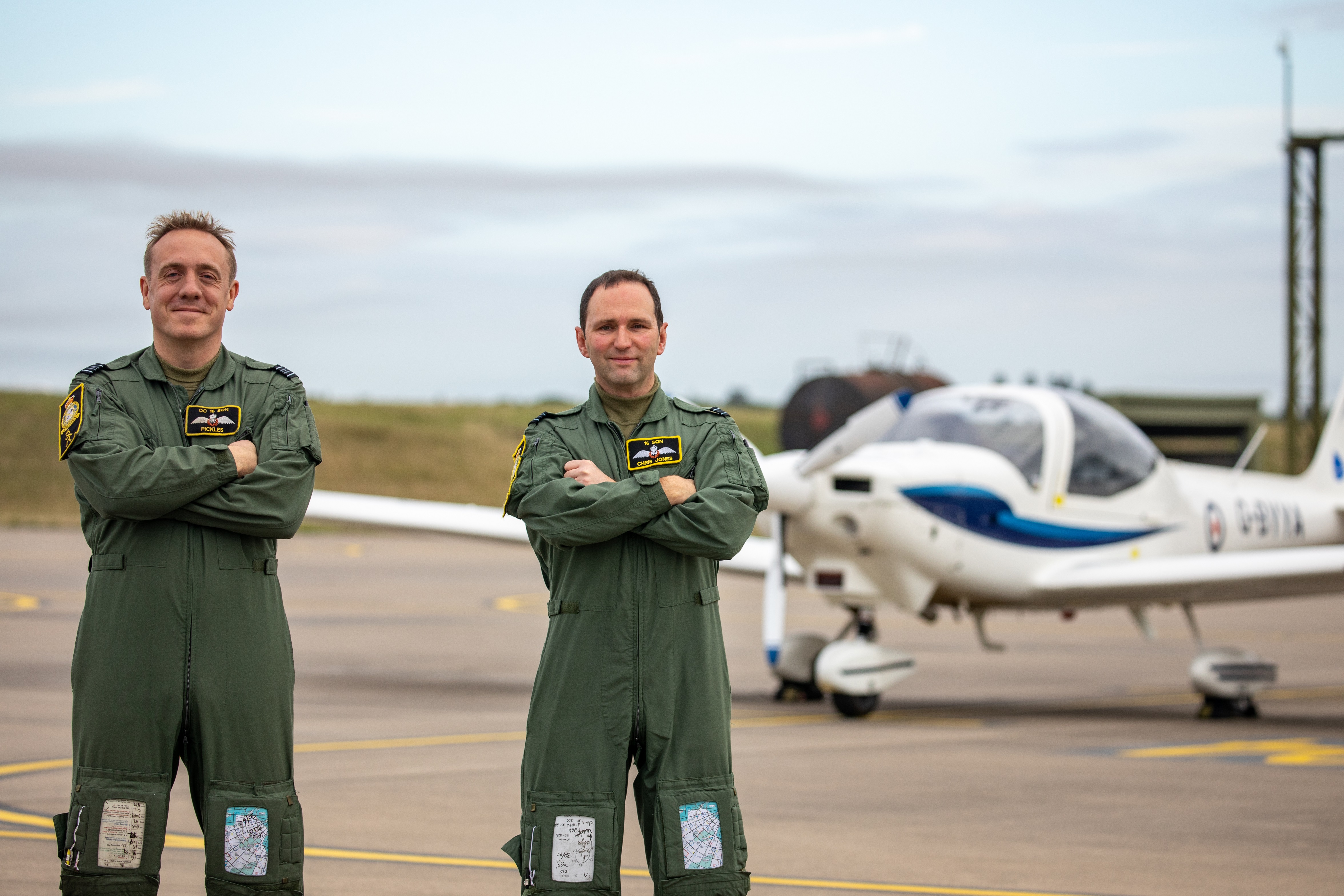 From left to right: Squadron Leader Mark Pickles and Flight Lieutenant Chris Jones
