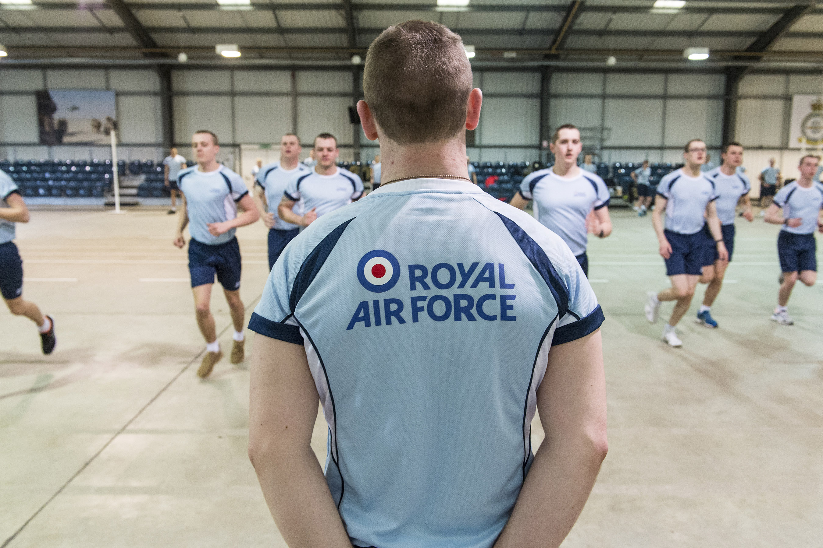 Image shows aviators in the gym during a fitness test.
