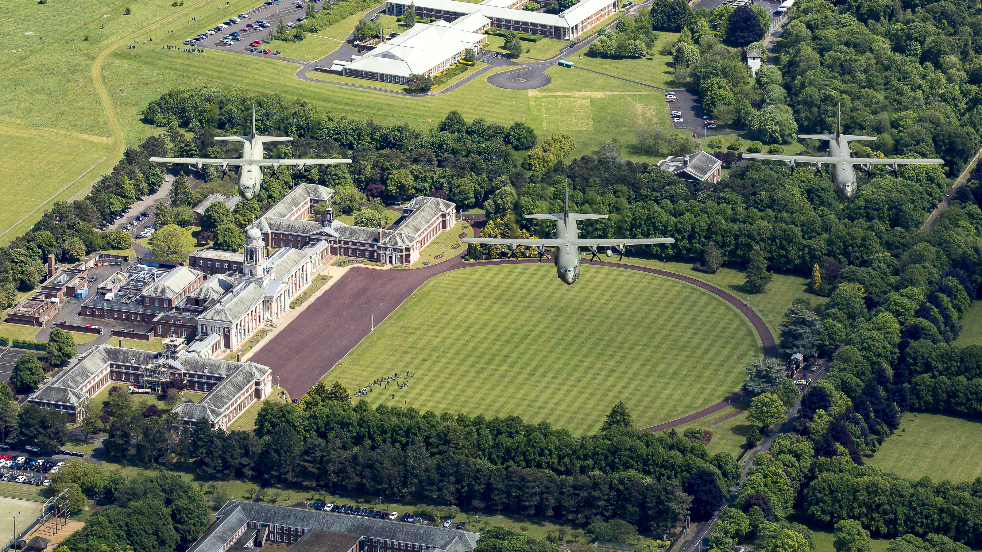 Aircraft in flight over Buckingham Palace.