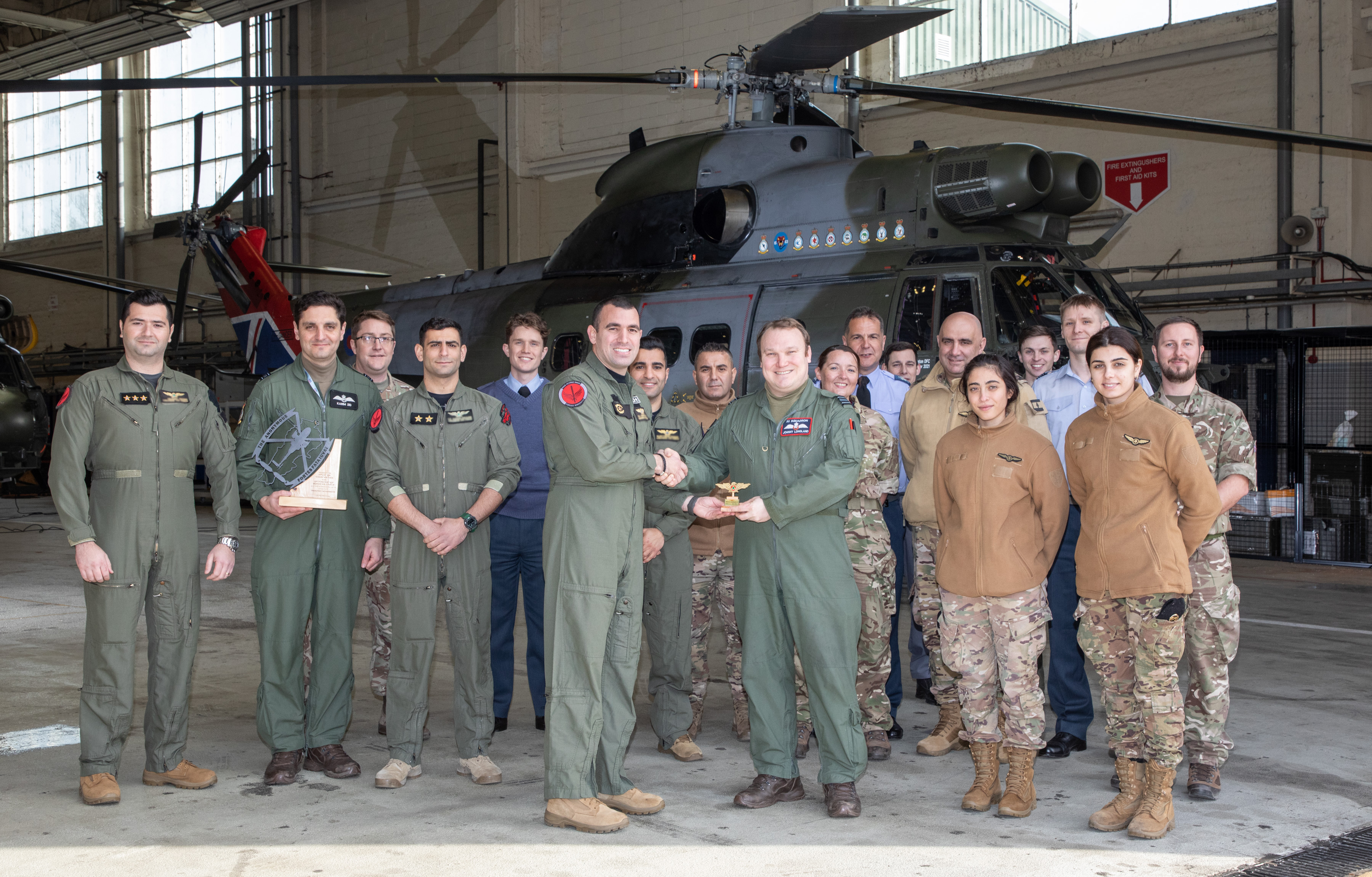 The Lebanese Armed Forces present a gift to the Puma Force personnel