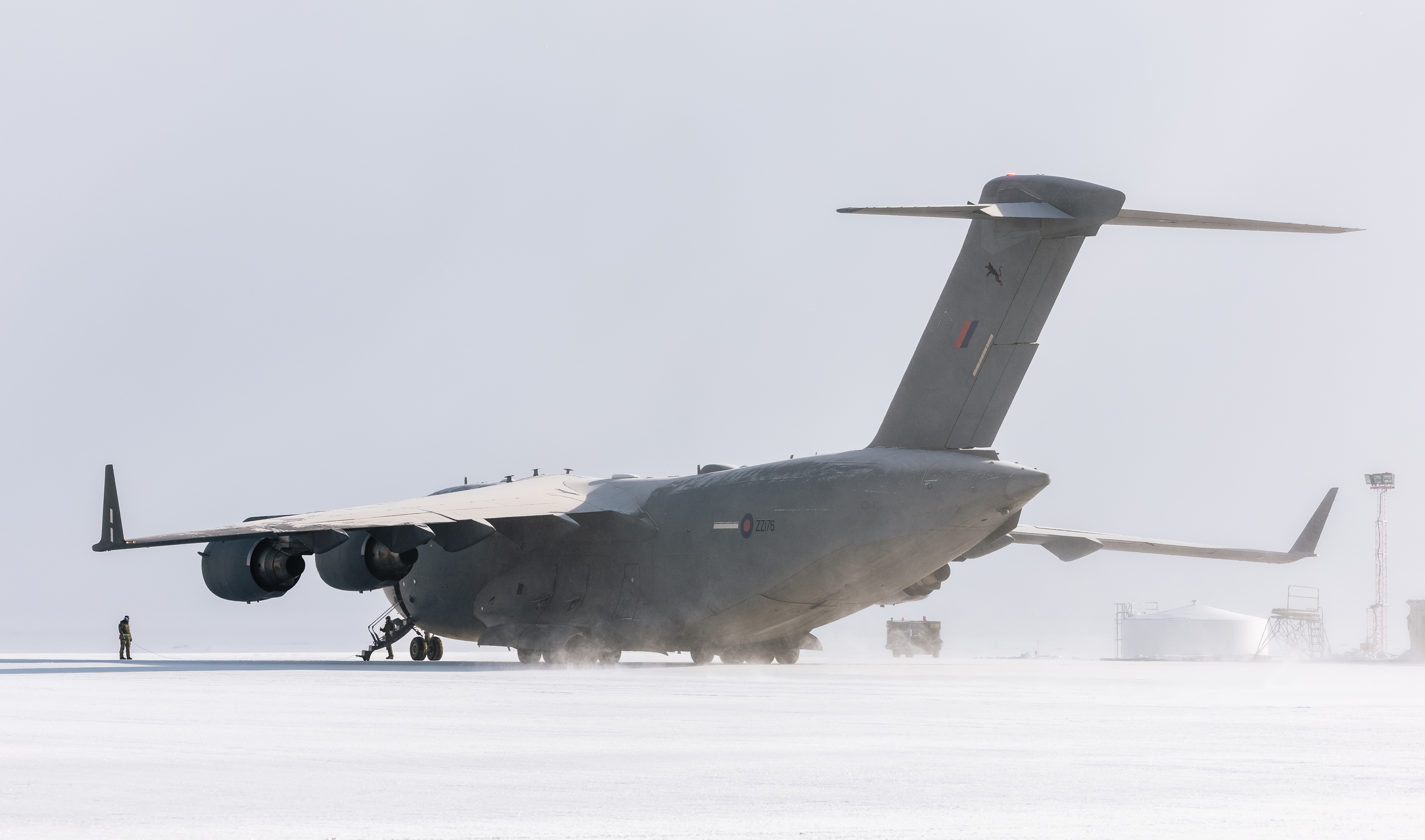 An RAF C-17A Globemaster on a frozen runway.