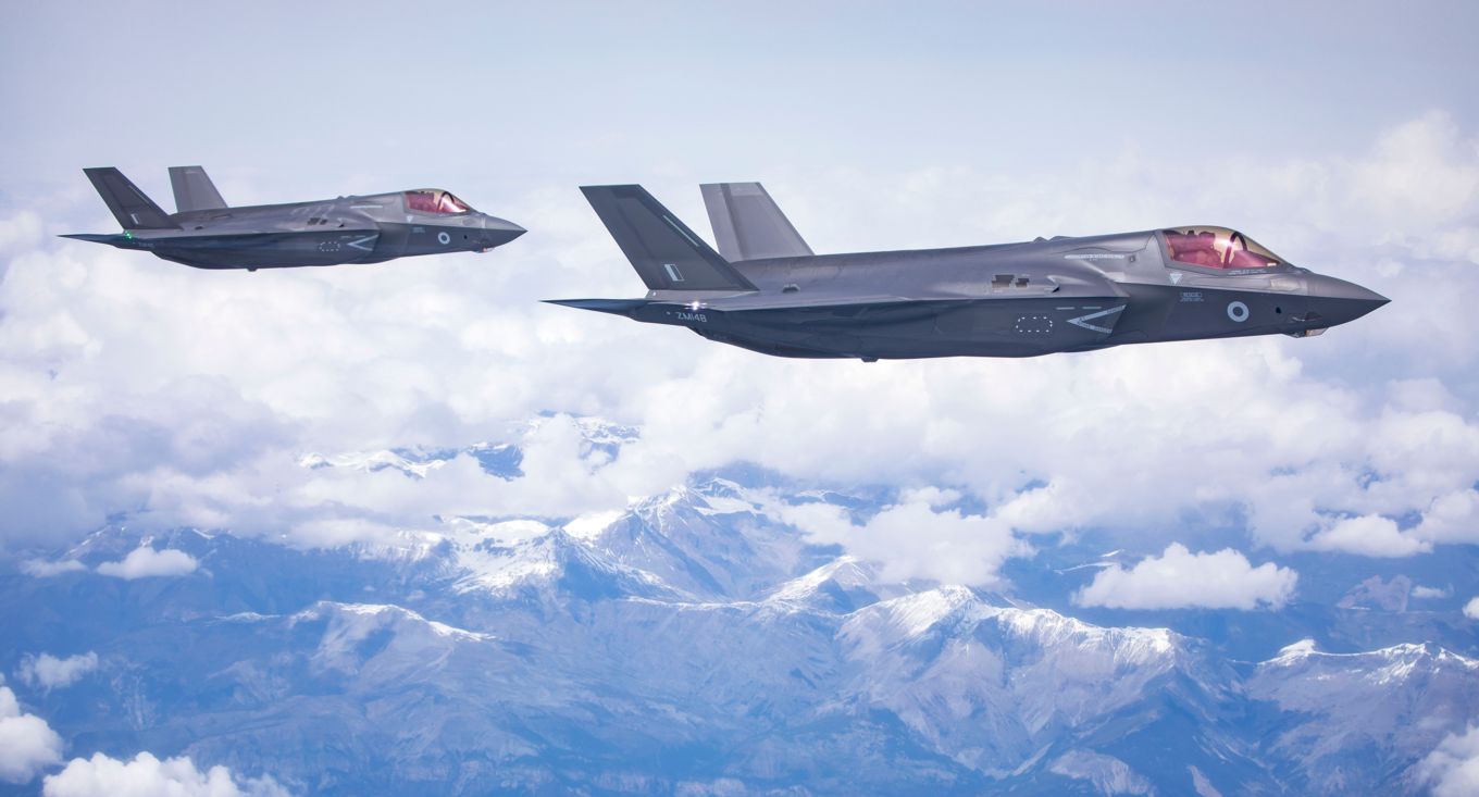 f35-lightning-dawn