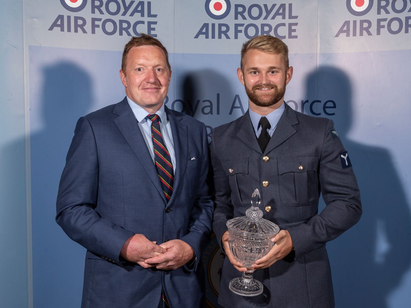 SAC Evans is presented with his award