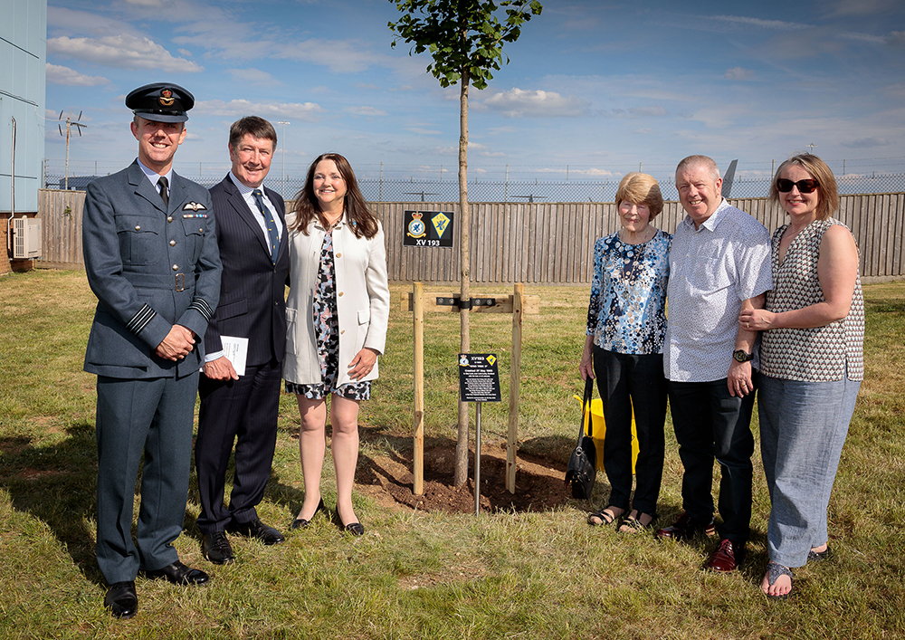 Number LXX (70) Squadron personnel, family and friends, remember the crew of XV193 who lost their lives in a fatal crash whilst training over Scotland in 1993.