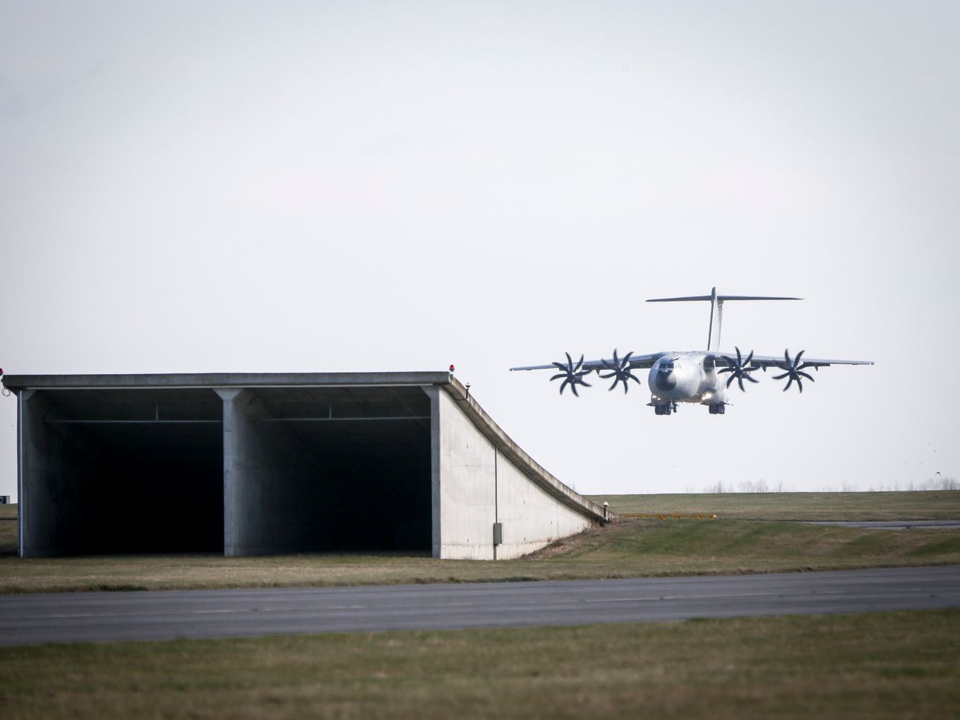 The RAF A400M Atlas touches down in March 2018