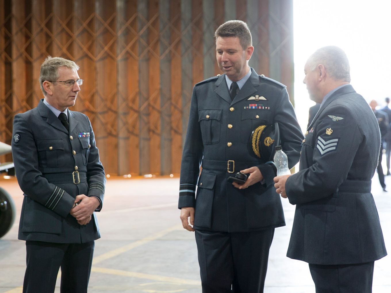 From left to right: Wing Commander Mike Ainsworth, AVM Warren James, Flight Sergeant Dave Hughes