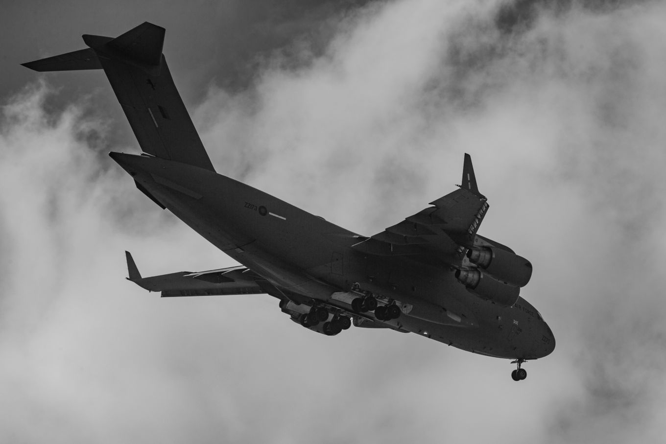 An RAF C-17 Globemaster on approach to RAF Wittering.