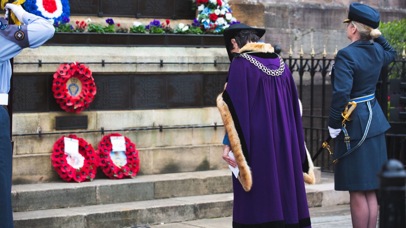 Group Captain Jo Lincoln and Cllr Breda-Rae Griffin, the Mayor of Stamford