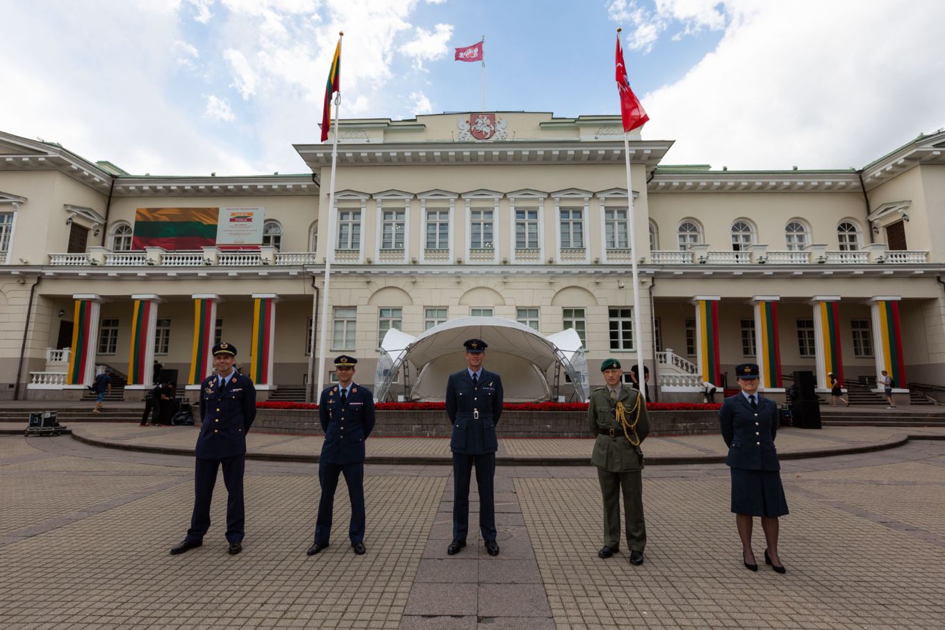 RAF-personnel-celebrate-lithuania-day