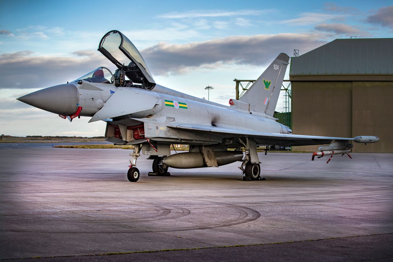 TYPHOON-FGR4