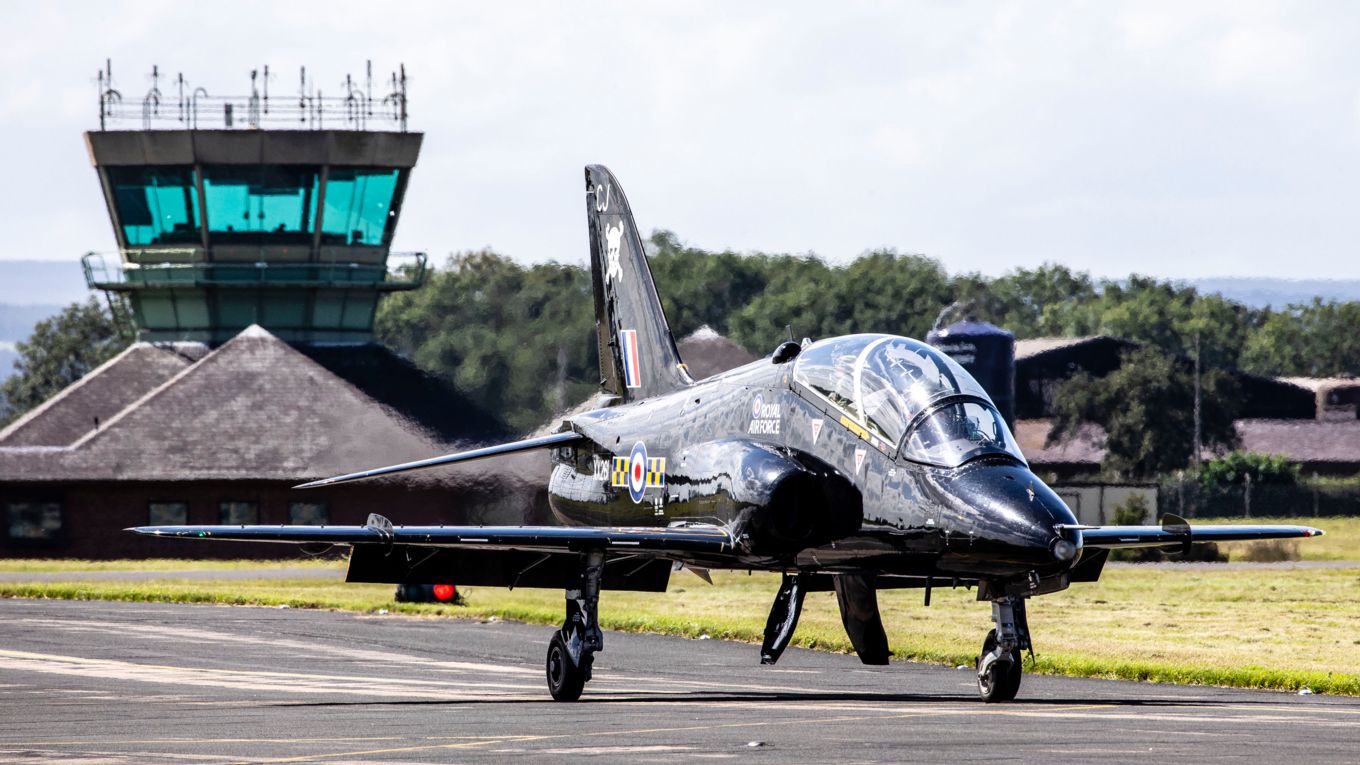100 Sqn Hawk on airfield at RAF Leeming