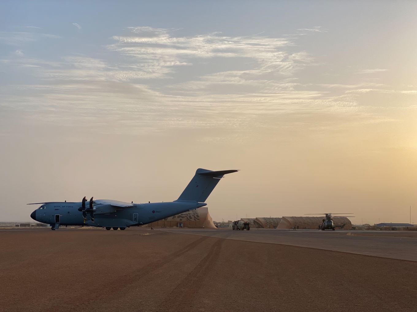 RAF A400M Atlas and RAF Chinook at Gao Airbase, Mali