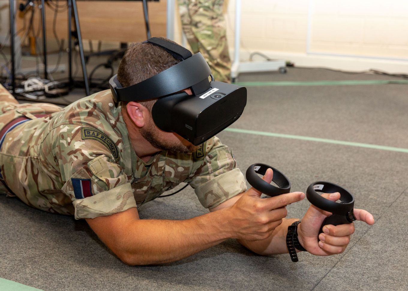Vr combat. Симуляция виртуальной реальности. VR симулятор. VR тренинг. Тренажер виртуальной реальности.