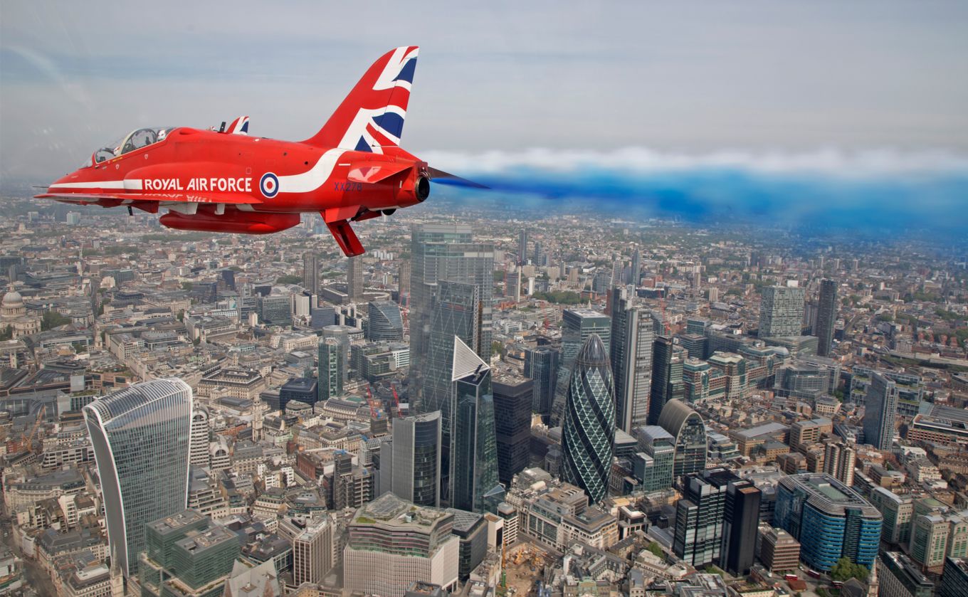 A view of the city during the VE Day 75 flypast. Image by Corporal Adam Fletcher.