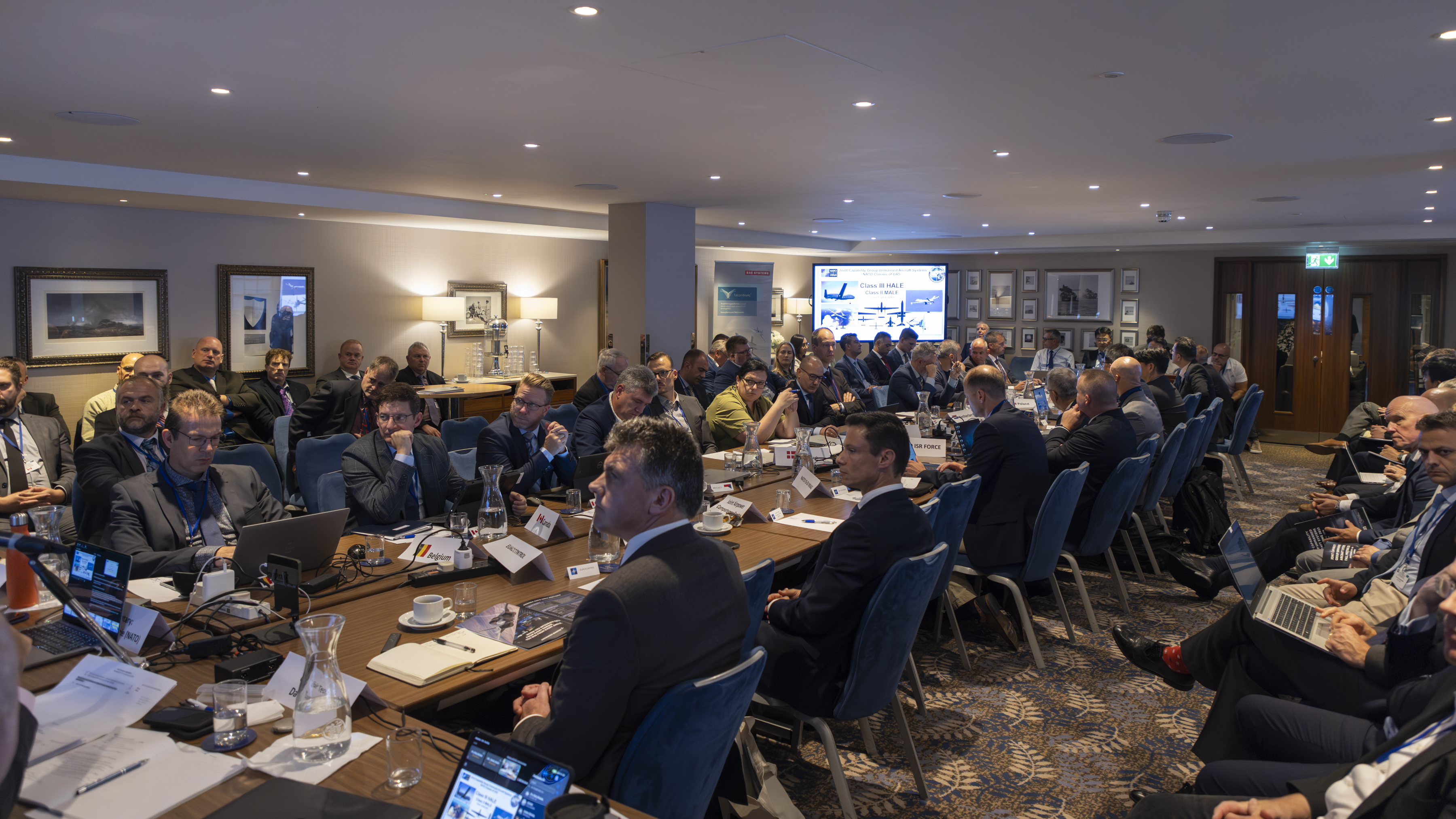 Group shot of the discussions at JCGUAS