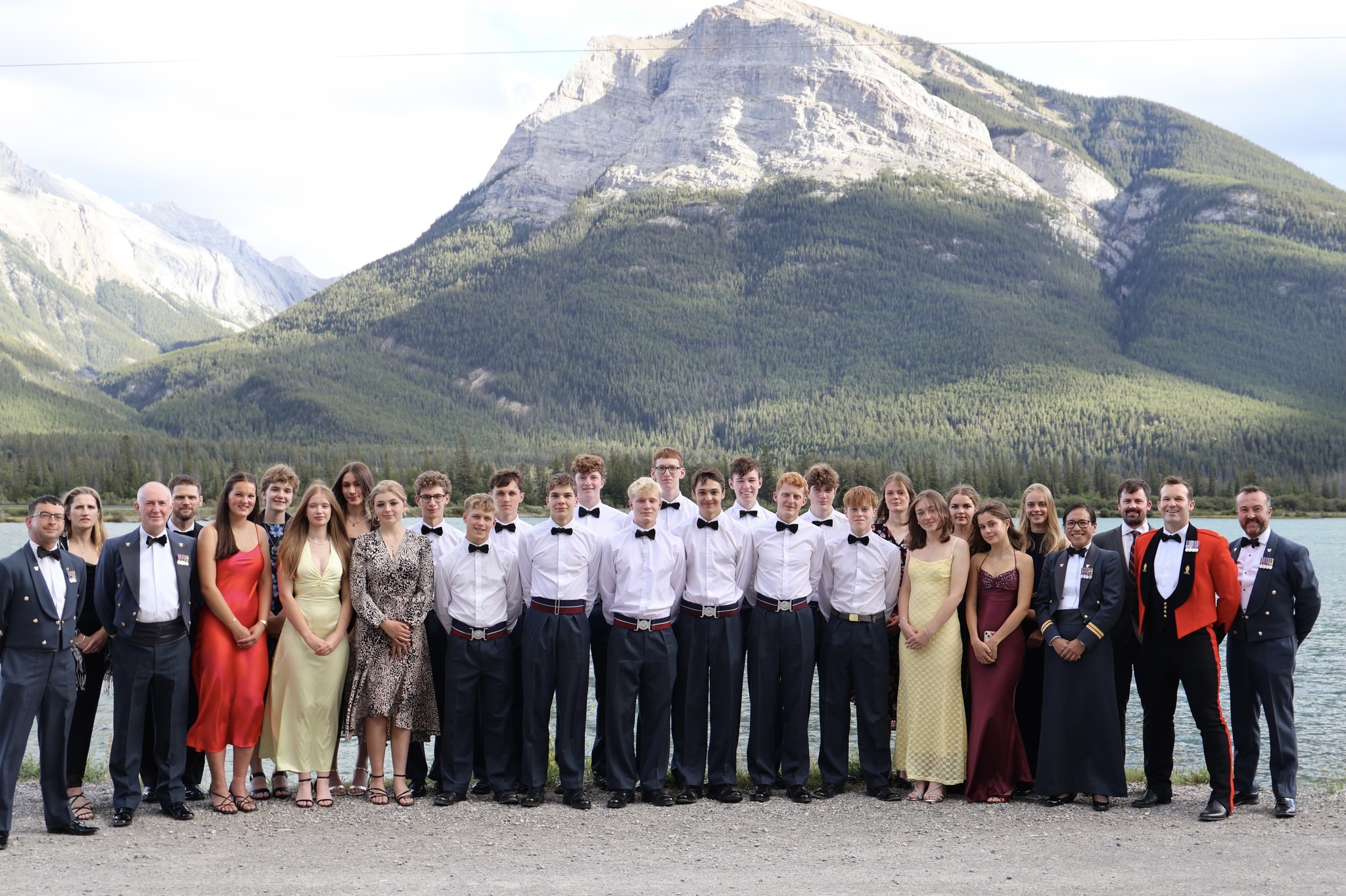 group photo in front of mountain