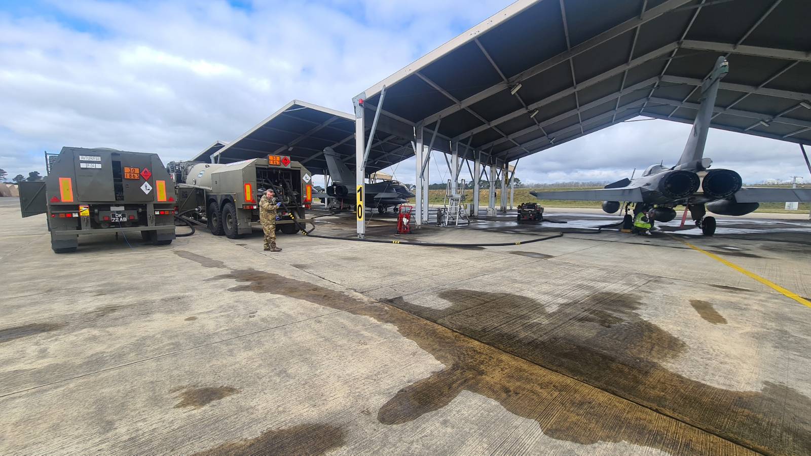 Aircraft being refuelled on the ground