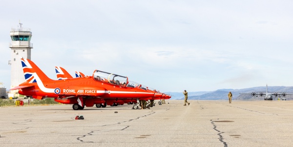 Atlantik Yolu'nu Takip Etmek: Kırmızı Oklar Dağıtımı RAF'ın Süregelen Transatlantik Hikayesini Yansıtıyor