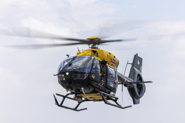Yeni helikopterler Kıbrıs'ta yıl boyunca müdahale yeteneğini yeniden sağlıyor